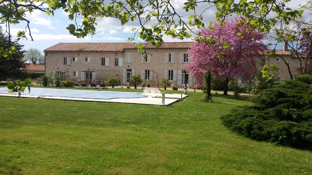 مبيت وإفطار Lesparre-Médoc Domaine Du Papillon المظهر الخارجي الصورة
